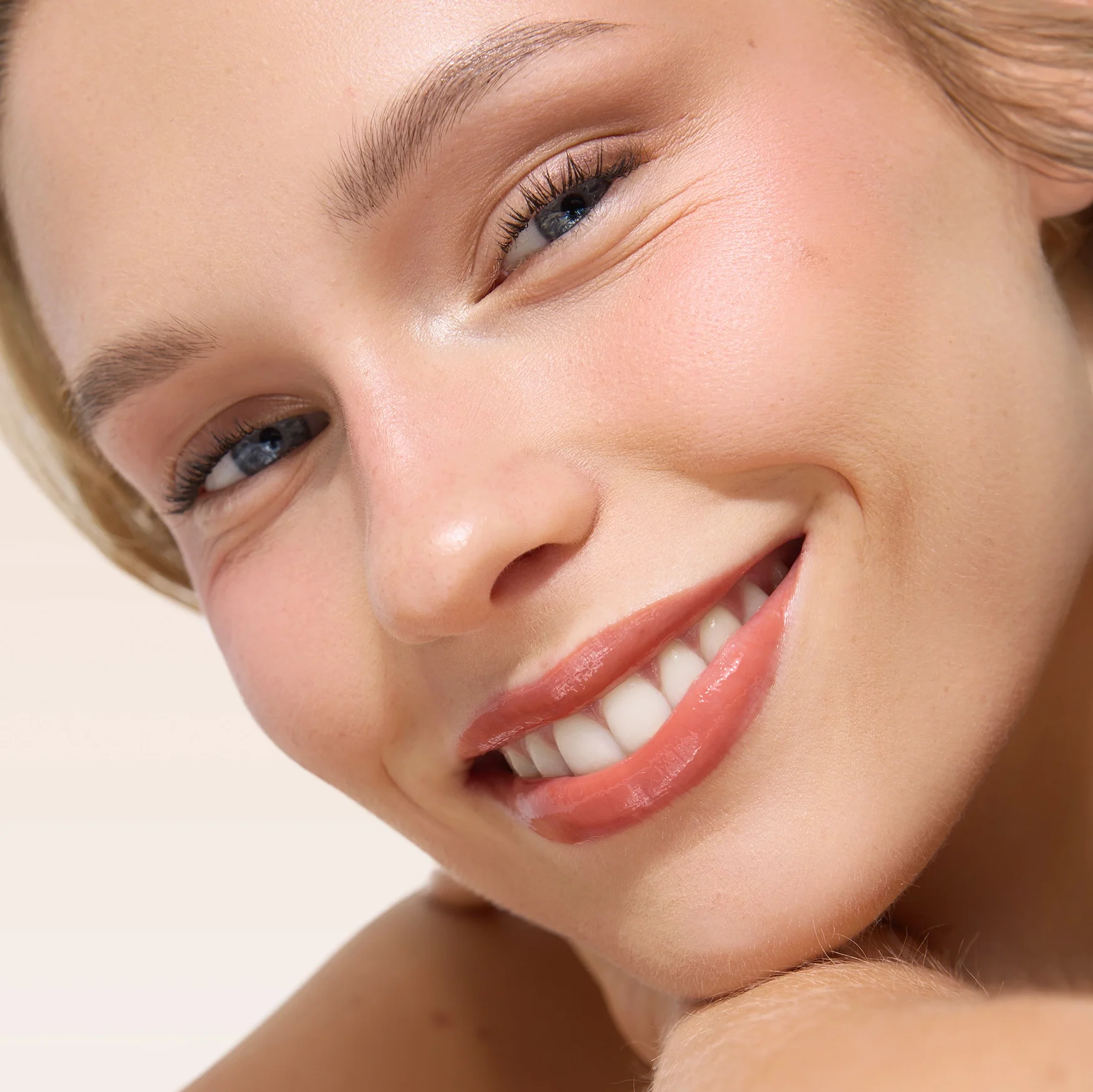 Lip Gloss Melting Plump - Image 26