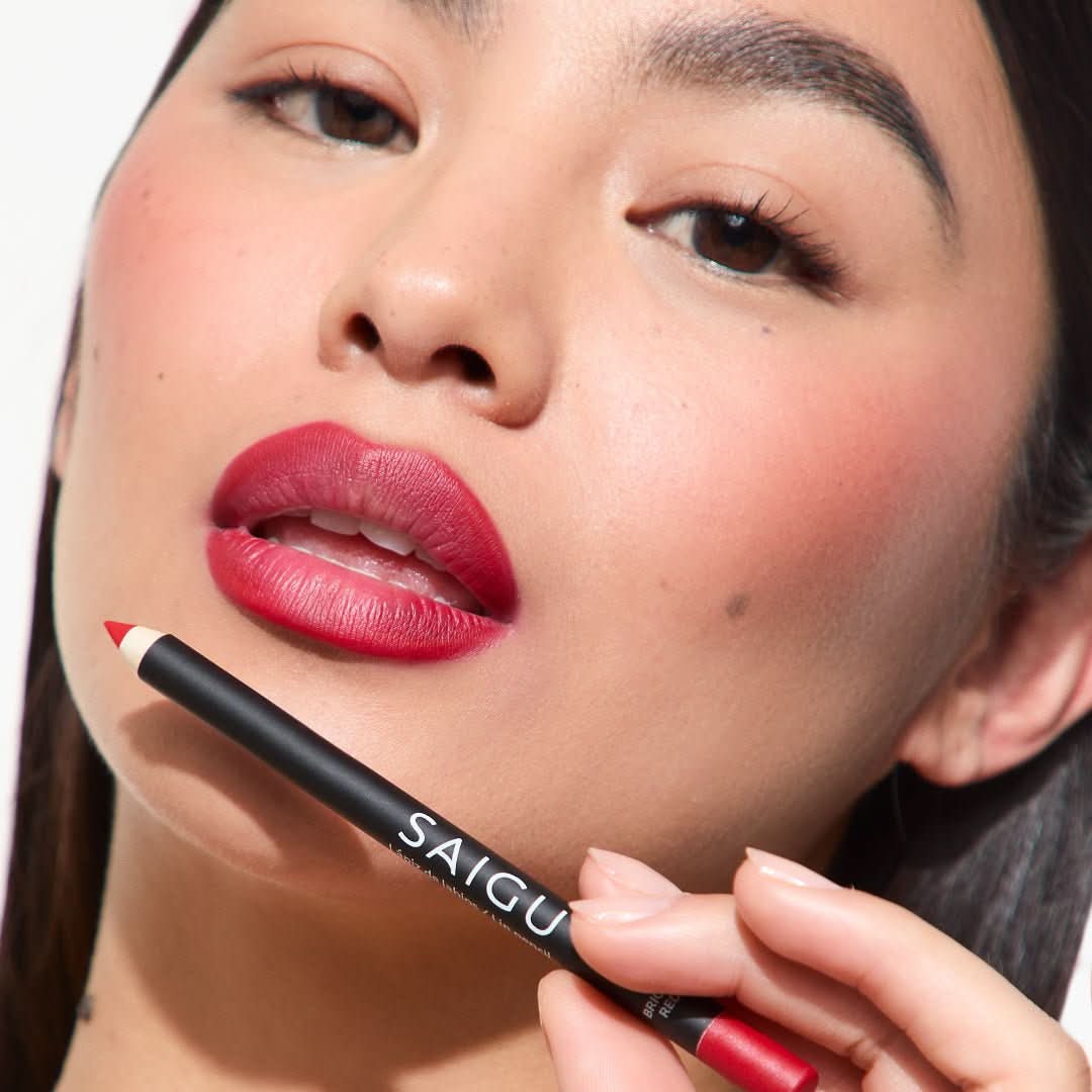 Lápiz de labios Perfilado Sedoso - Image 45